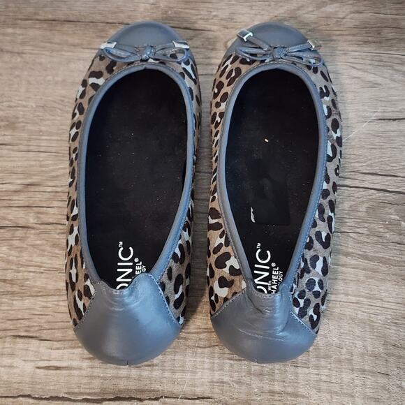 Vionic Minna Women's Slip-On Flats Casual Shoes Size 7 Gray/Leopard Print - Picture 7 of 8